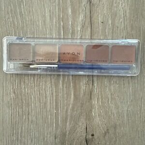 Avon Custom Face Palette Beiges & Browns‎ 2 - Eye, 1 - Blush, 2 - Lip, 1 - Brush